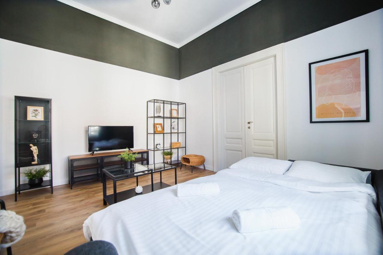 Super Central Spacious Apartment Gran Varadino Esterno foto